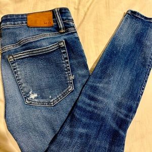 American Eagle Distressed Skinny Jeans